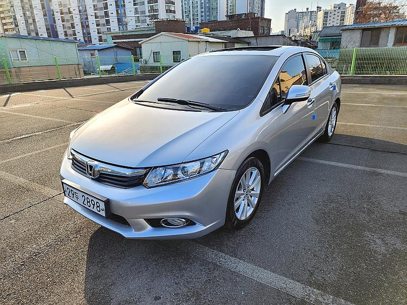 Honda Civic  FB8 2011